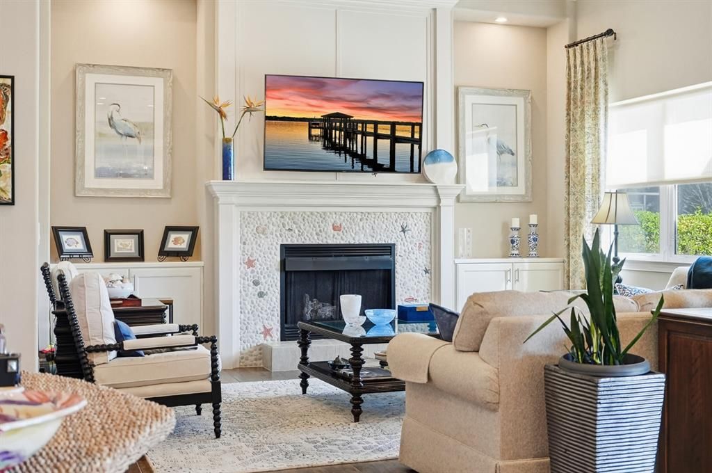 Под контрактом: $675,000 (3 спален, 2 ванн, 2130 Квадратных фут)