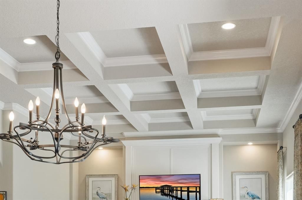 Под контрактом: $675,000 (3 спален, 2 ванн, 2130 Квадратных фут)