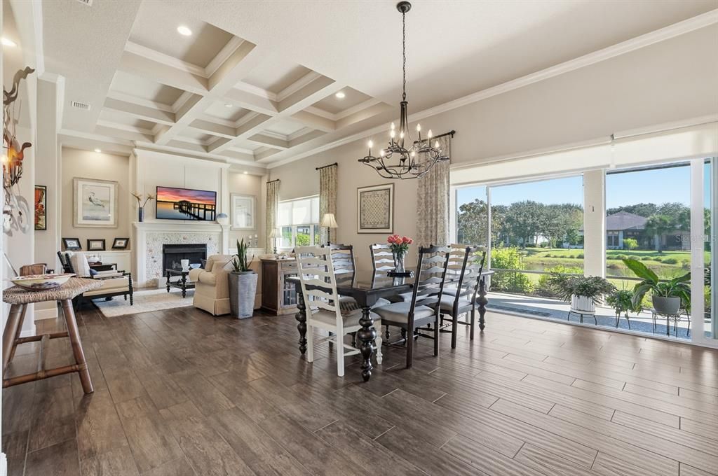 Под контрактом: $675,000 (3 спален, 2 ванн, 2130 Квадратных фут)