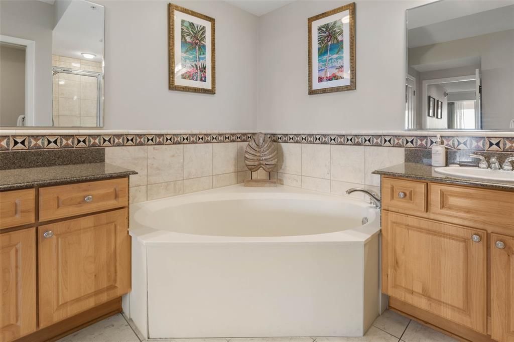 For Sale: $729,000 (3 beds, 3 baths, 1676 Square Feet)