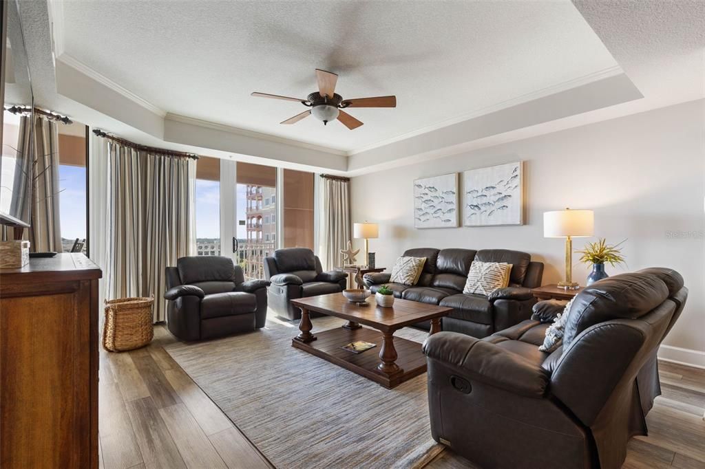 For Sale: $729,000 (3 beds, 3 baths, 1676 Square Feet)