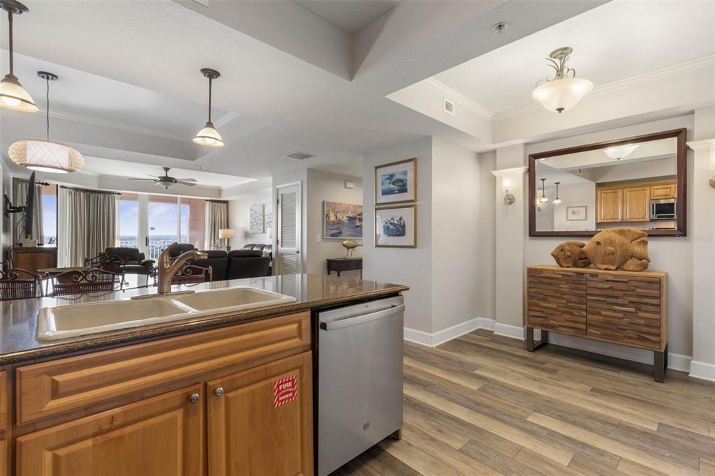 For Sale: $729,000 (3 beds, 3 baths, 1676 Square Feet)