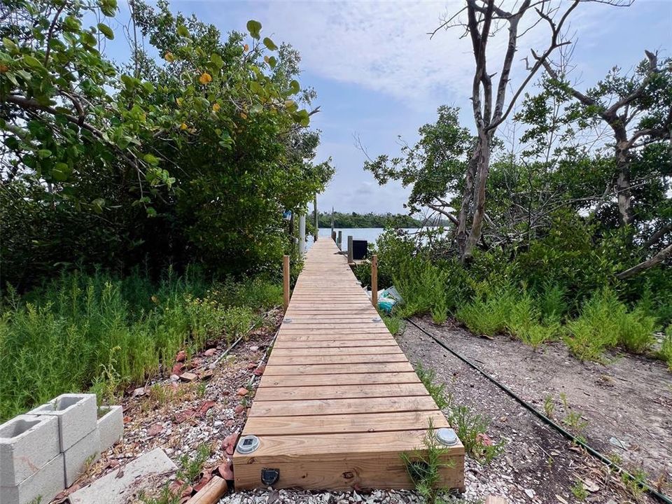 En Venta: $290,000 (0.09 acres)