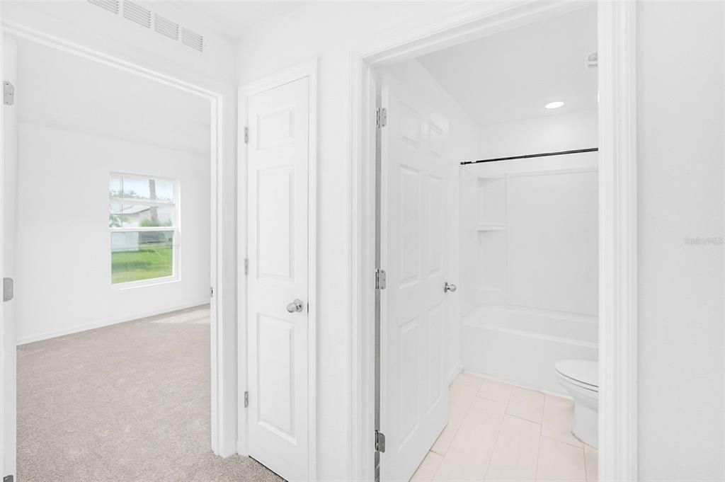 На продажу: $405,000 (3 спален, 2 ванн, 1284 Квадратных фут)