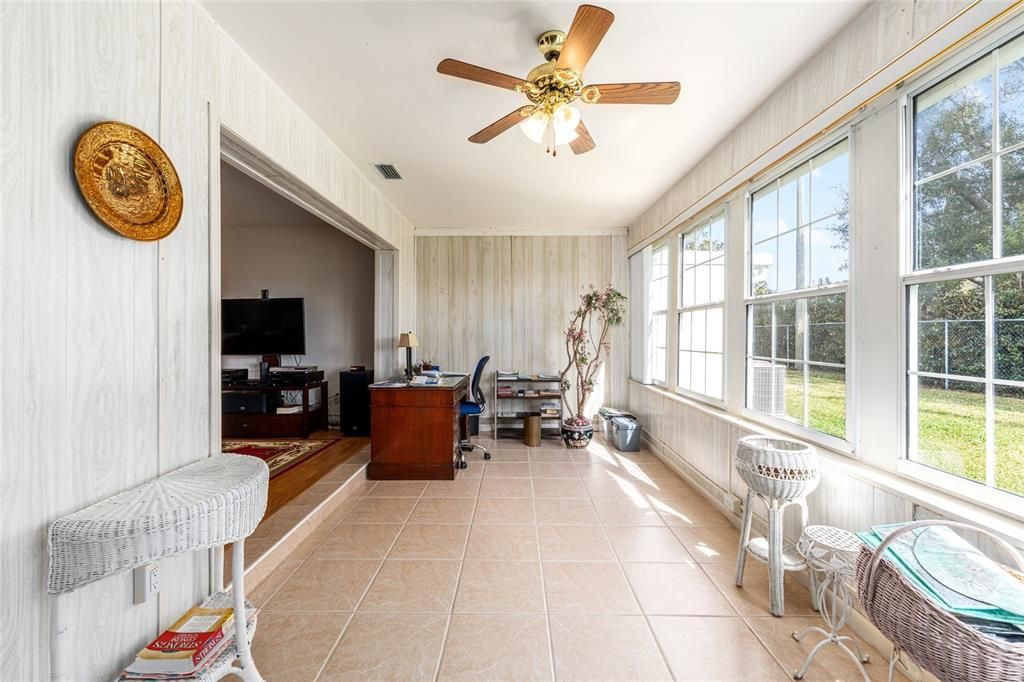 For Sale: $189,900 (2 beds, 2 baths, 1748 Square Feet)