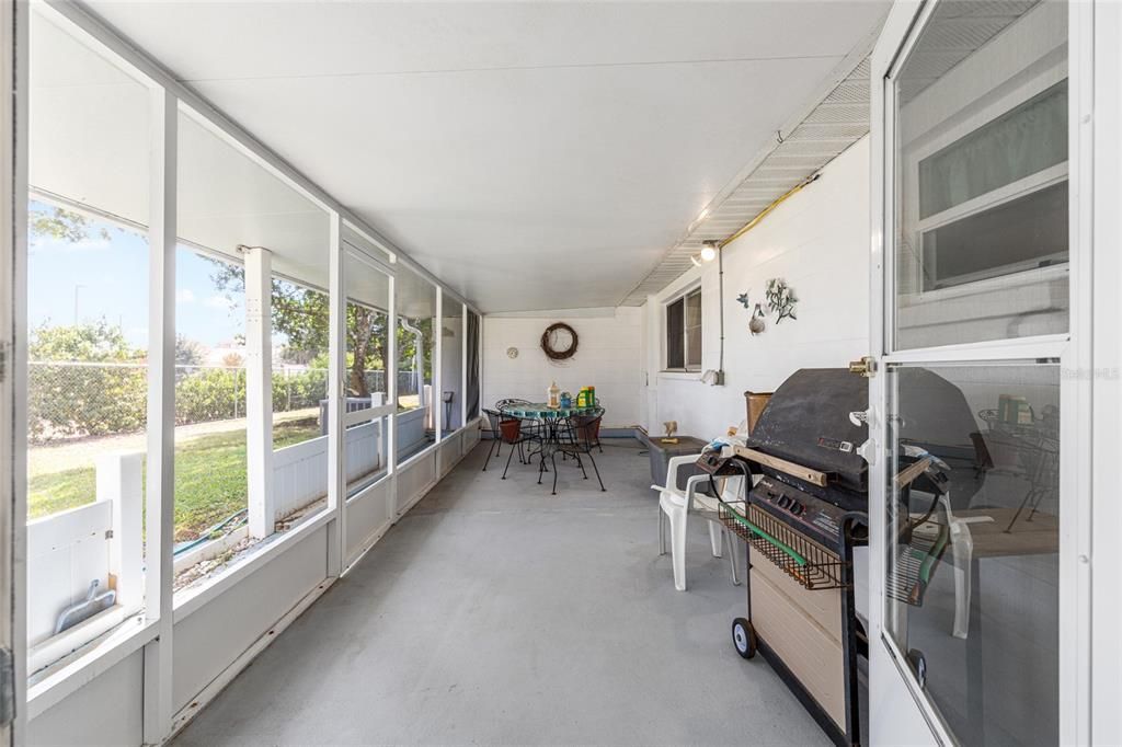 For Sale: $189,900 (2 beds, 2 baths, 1748 Square Feet)