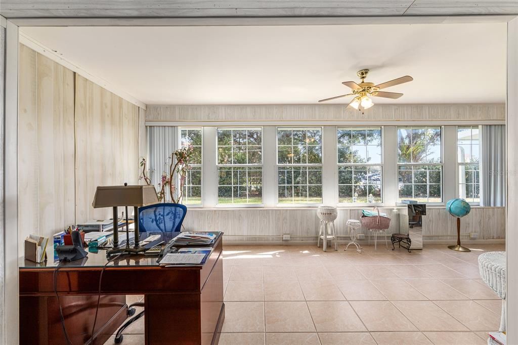 For Sale: $189,900 (2 beds, 2 baths, 1748 Square Feet)