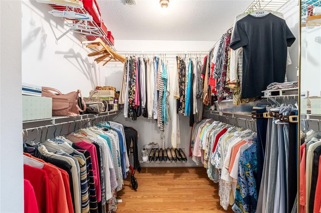 For Sale: $189,900 (2 beds, 2 baths, 1748 Square Feet)