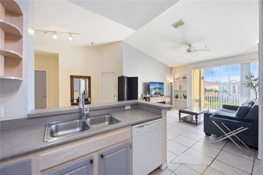 For Sale: $259,000 (4 beds, 2 baths, 1372 Square Feet)