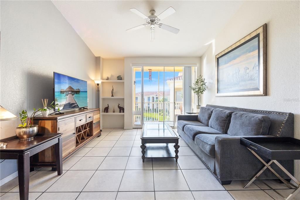 For Sale: $259,000 (4 beds, 2 baths, 1372 Square Feet)