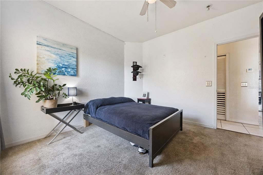 For Sale: $259,000 (4 beds, 2 baths, 1372 Square Feet)