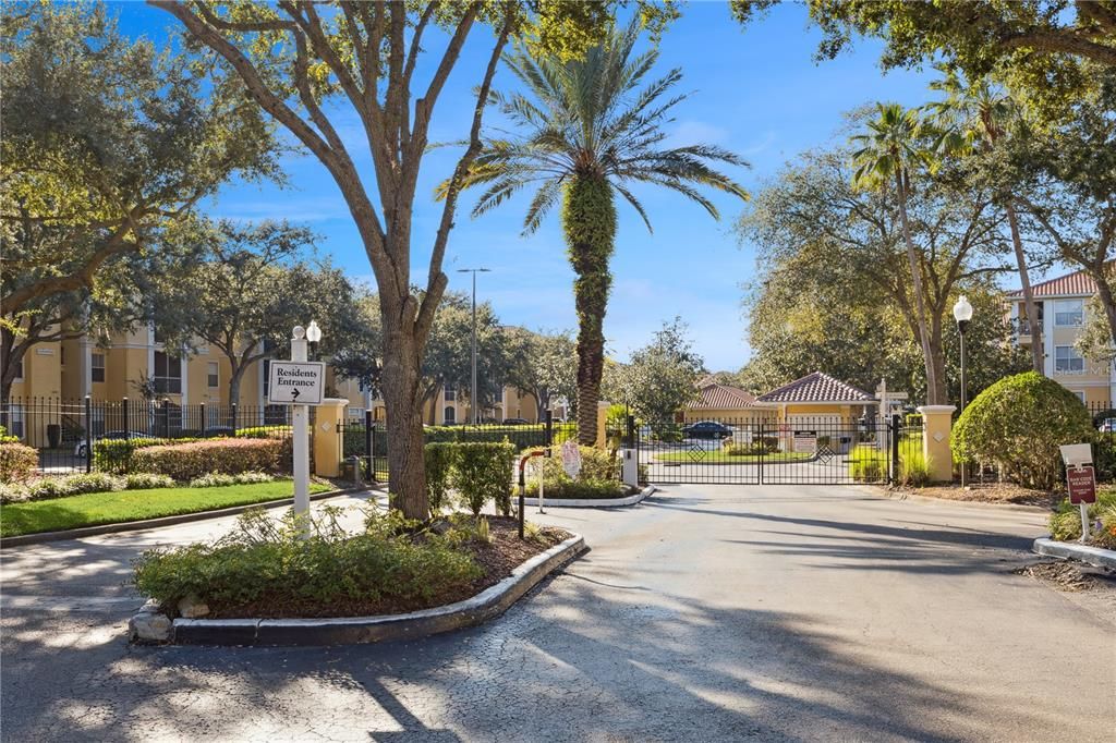 For Sale: $259,000 (4 beds, 2 baths, 1372 Square Feet)