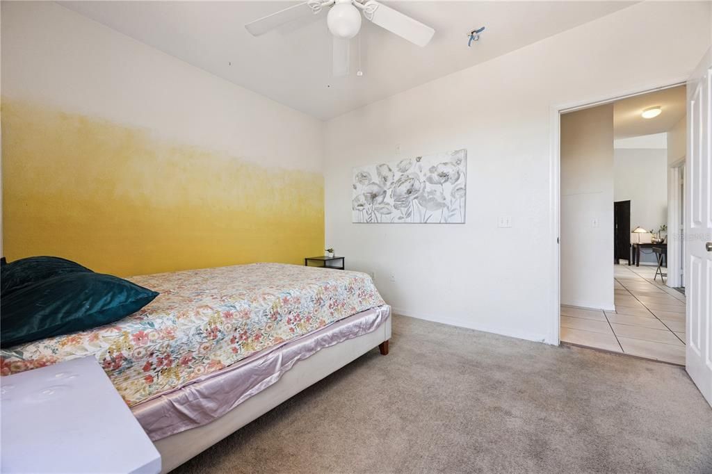 For Sale: $259,000 (4 beds, 2 baths, 1372 Square Feet)