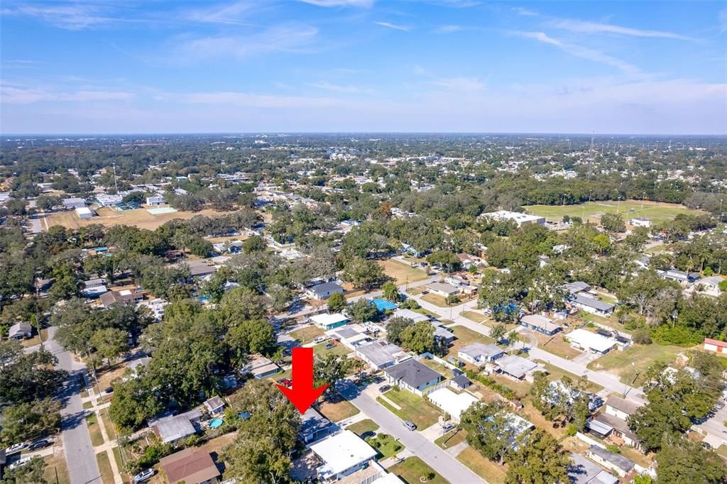 Activo con contrato: $300,000 (3 camas, 1 baños, 932 Pies cuadrados)