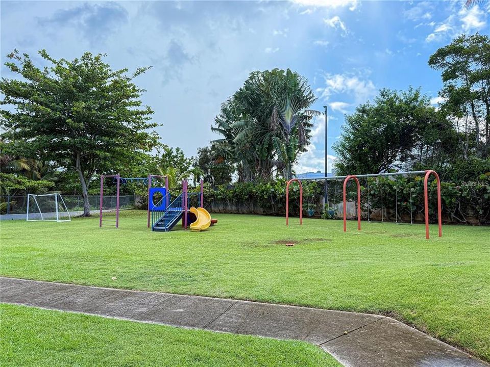 For Sale: $500,000 (4 beds, 2 baths, 0 Square Feet)