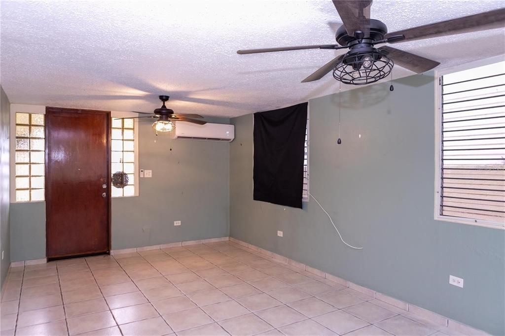 For Sale: $500,000 (4 beds, 2 baths, 0 Square Feet)