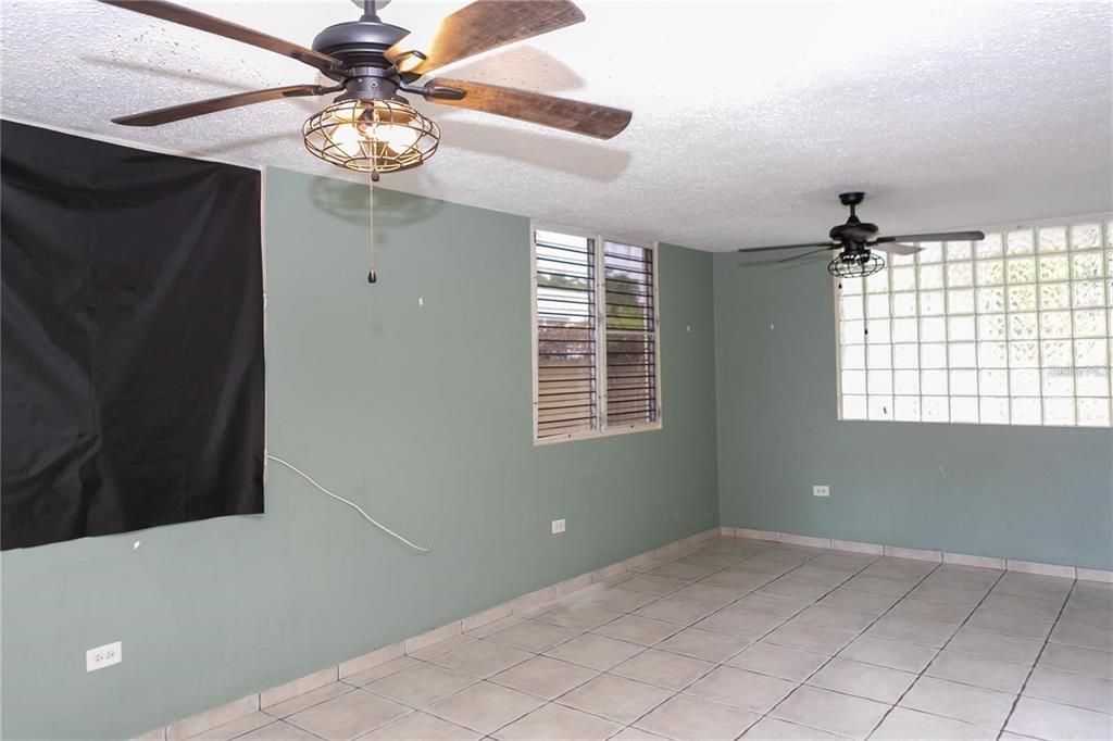 For Sale: $500,000 (4 beds, 2 baths, 0 Square Feet)
