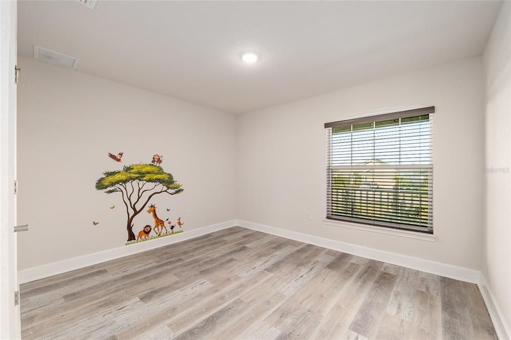 For Sale: $349,900 (4 beds, 2 baths, 1763 Square Feet)