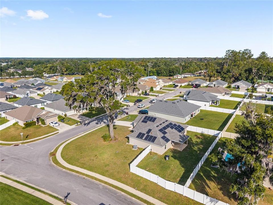 For Sale: $349,900 (4 beds, 2 baths, 1763 Square Feet)