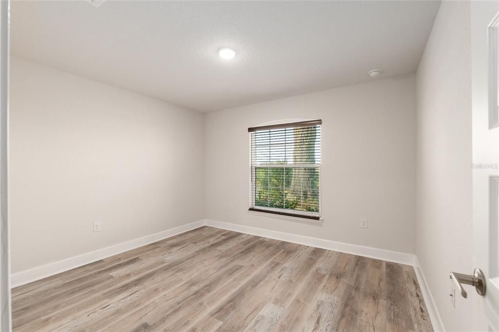 For Sale: $349,900 (4 beds, 2 baths, 1763 Square Feet)