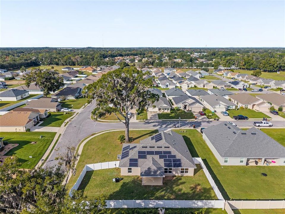 For Sale: $349,900 (4 beds, 2 baths, 1763 Square Feet)