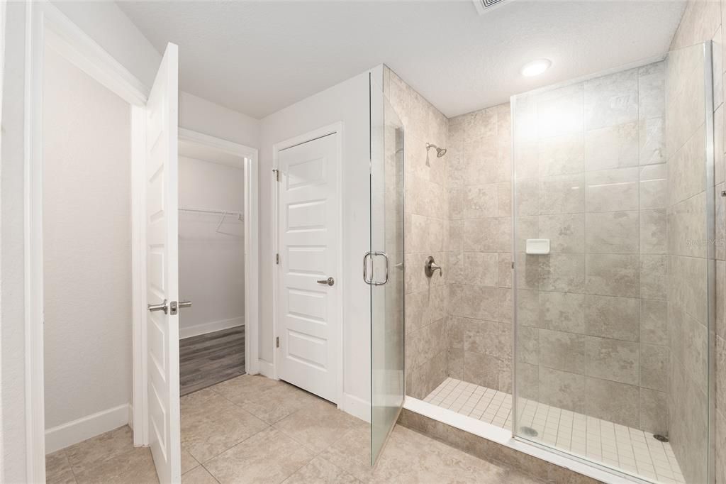 For Sale: $349,900 (4 beds, 2 baths, 1763 Square Feet)