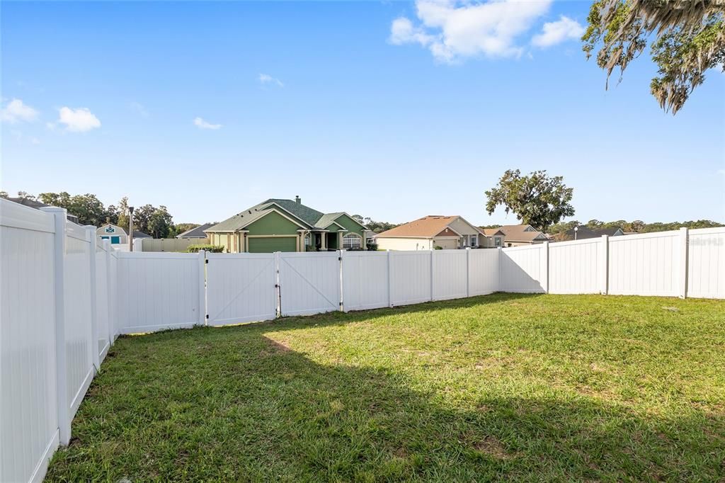 For Sale: $349,900 (4 beds, 2 baths, 1763 Square Feet)