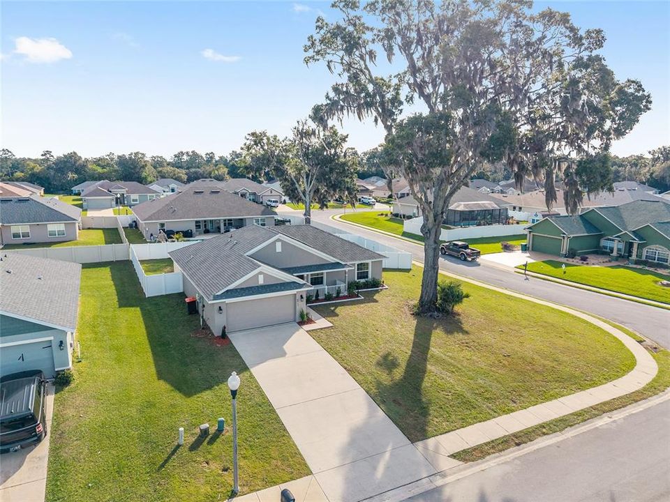 For Sale: $349,900 (4 beds, 2 baths, 1763 Square Feet)