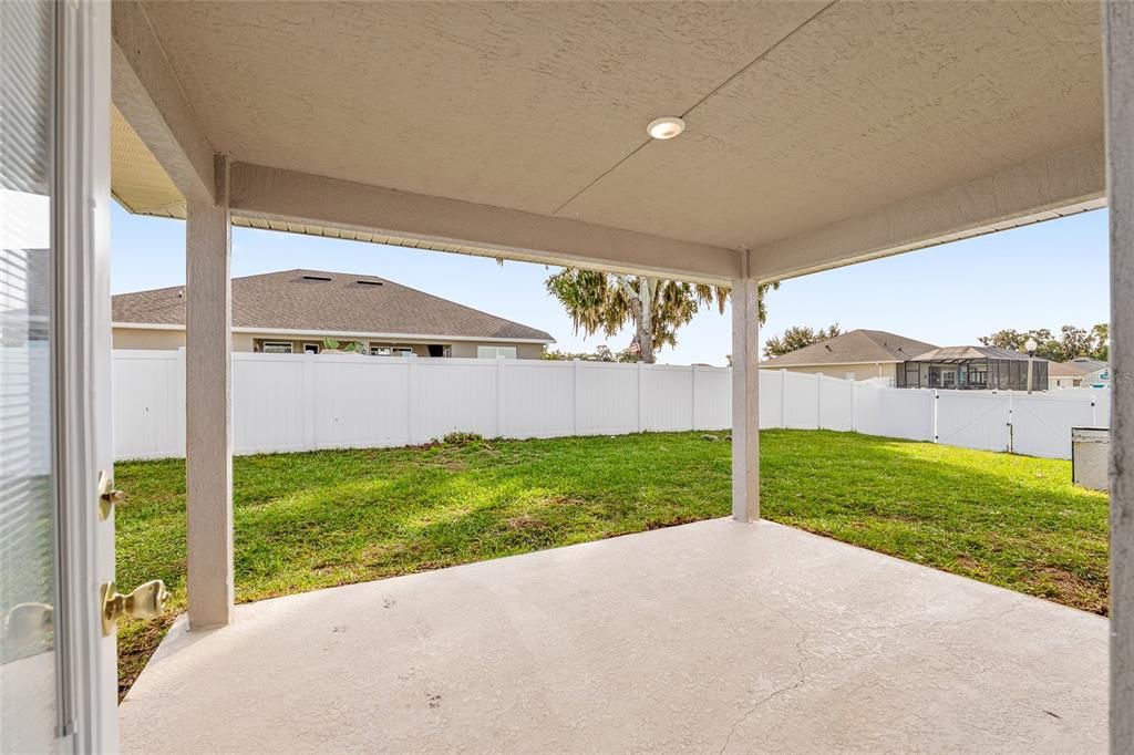 For Sale: $349,900 (4 beds, 2 baths, 1763 Square Feet)