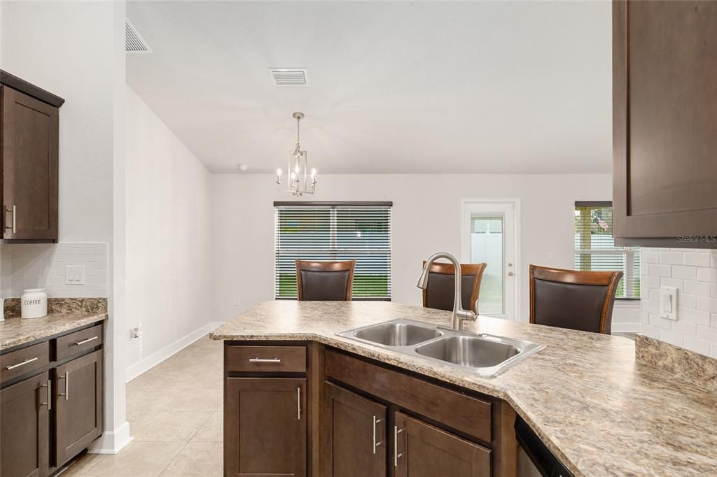 For Sale: $349,900 (4 beds, 2 baths, 1763 Square Feet)