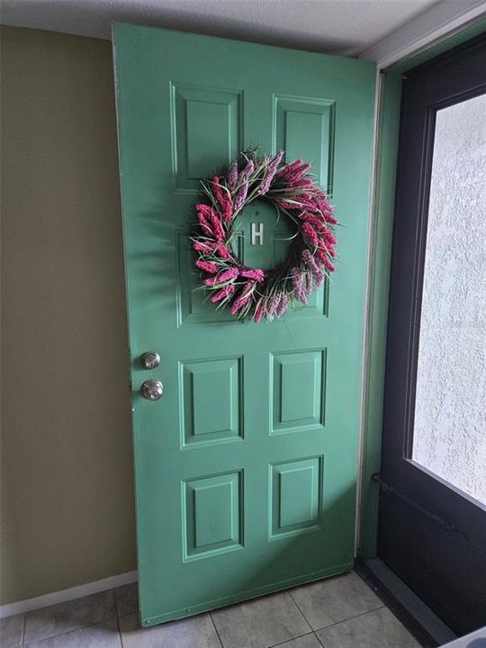 For Sale: $196,000 (2 beds, 2 baths, 1095 Square Feet)