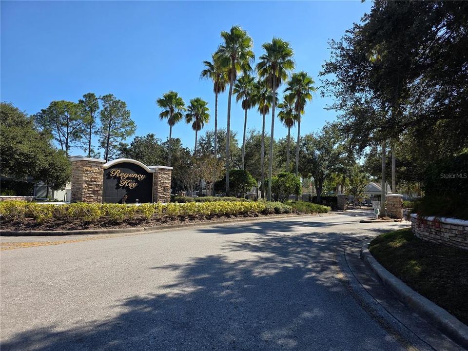 Active With Contract: $210,000 (2 beds, 1 baths, 1110 Square Feet)