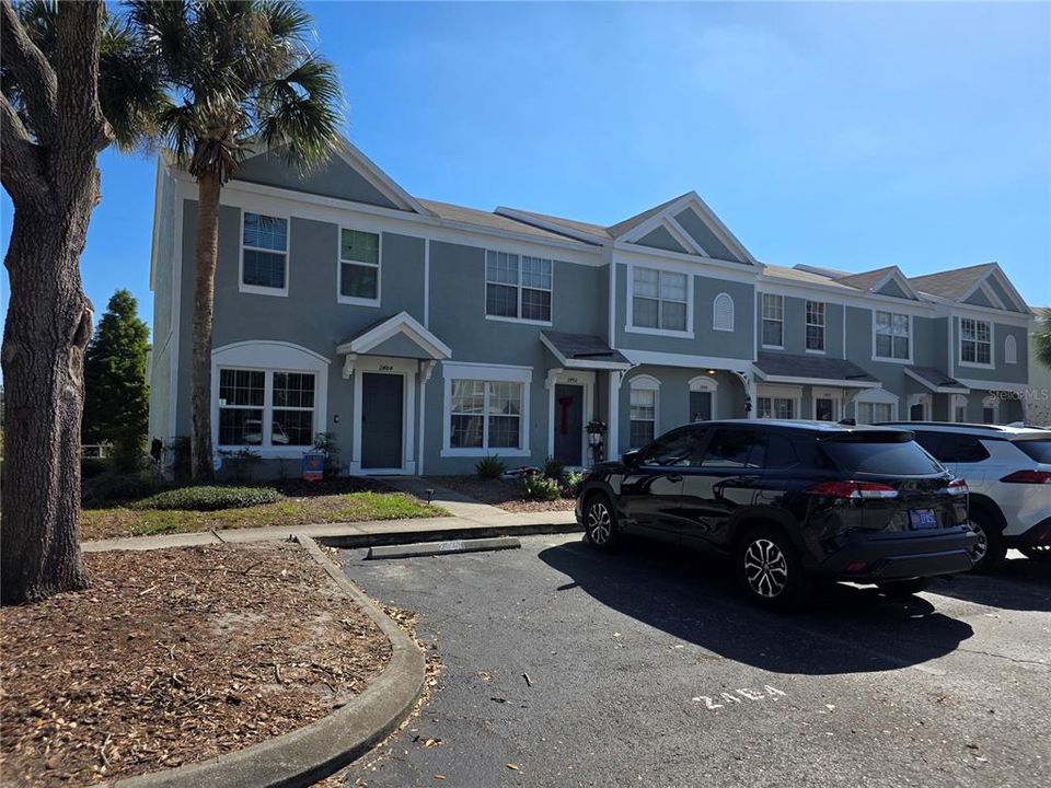 Active With Contract: $210,000 (2 beds, 1 baths, 1110 Square Feet)