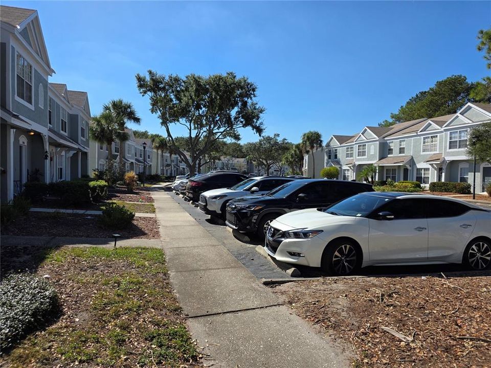 Active With Contract: $210,000 (2 beds, 1 baths, 1110 Square Feet)