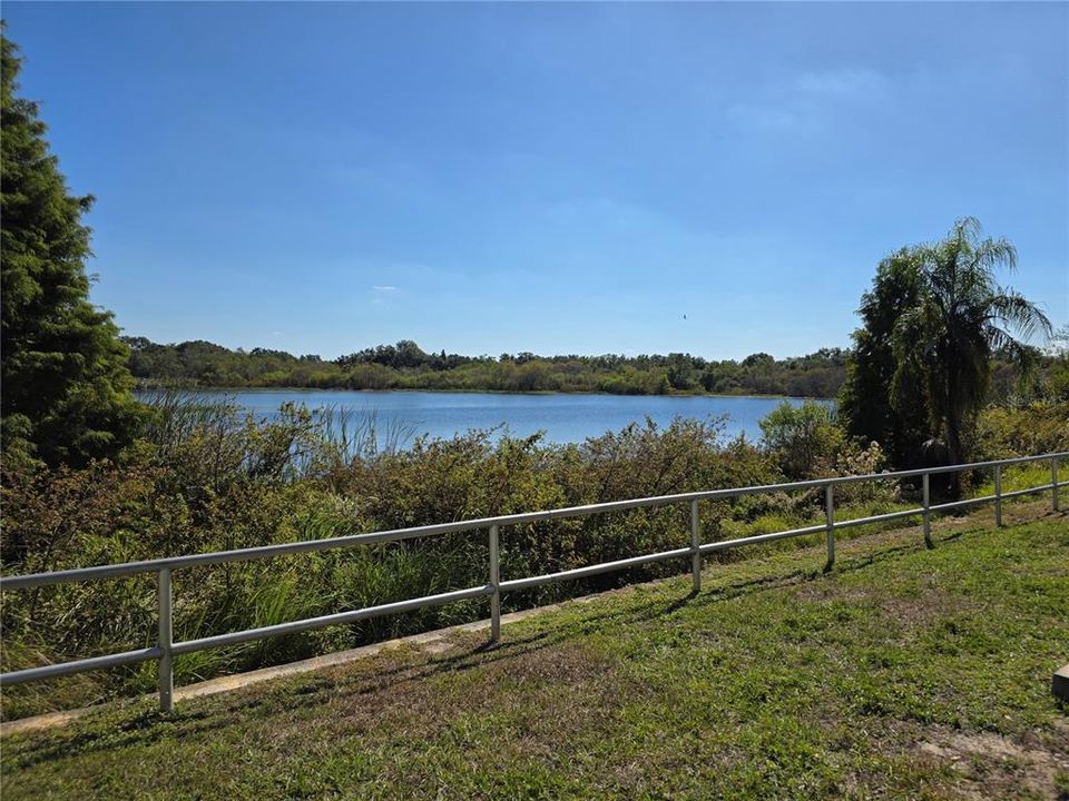 Active With Contract: $210,000 (2 beds, 1 baths, 1110 Square Feet)