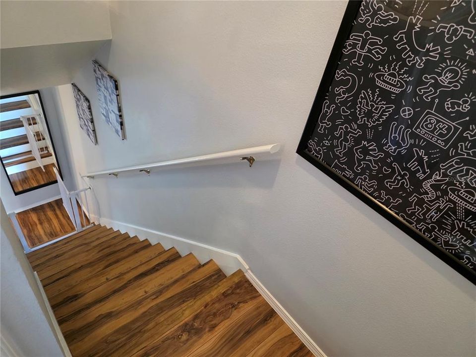 Active With Contract: $210,000 (2 beds, 1 baths, 1110 Square Feet)