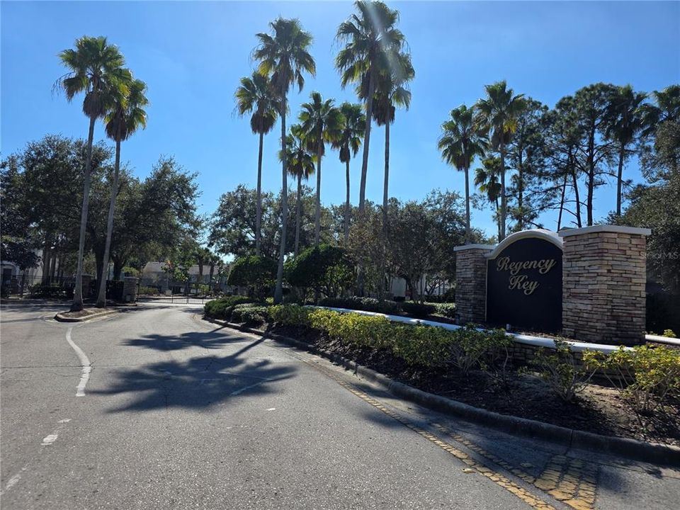 Active With Contract: $210,000 (2 beds, 1 baths, 1110 Square Feet)