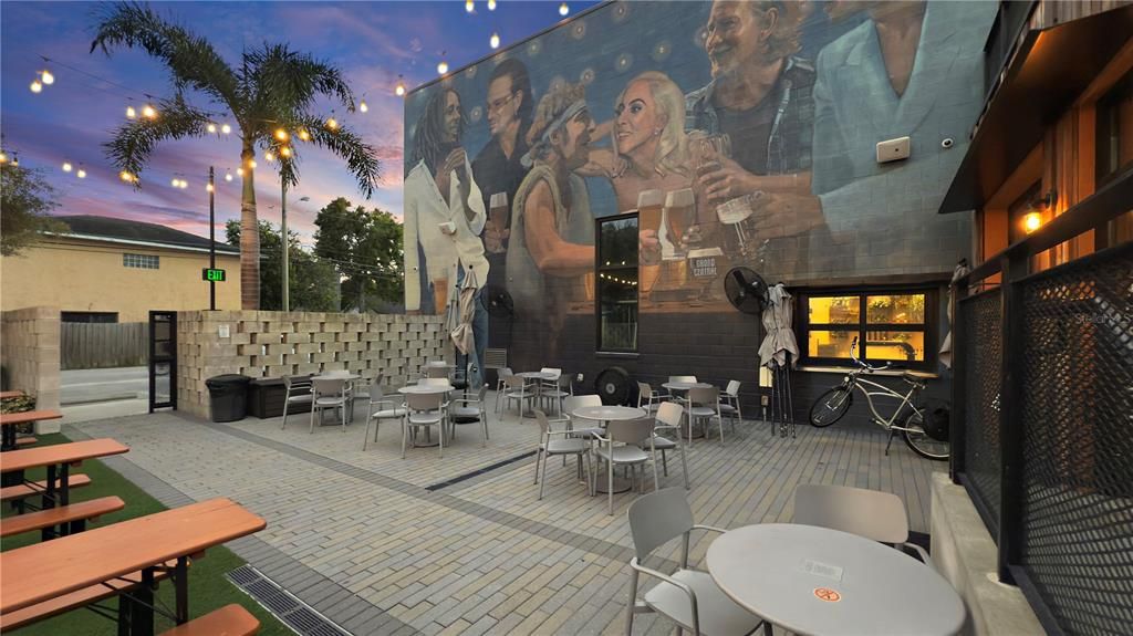 待售: $1,450,000 (4 贝兹, 3 浴室, 2442 平方英尺)