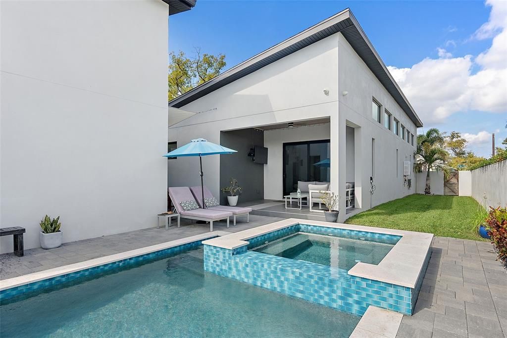 待售: $1,450,000 (4 贝兹, 3 浴室, 2442 平方英尺)