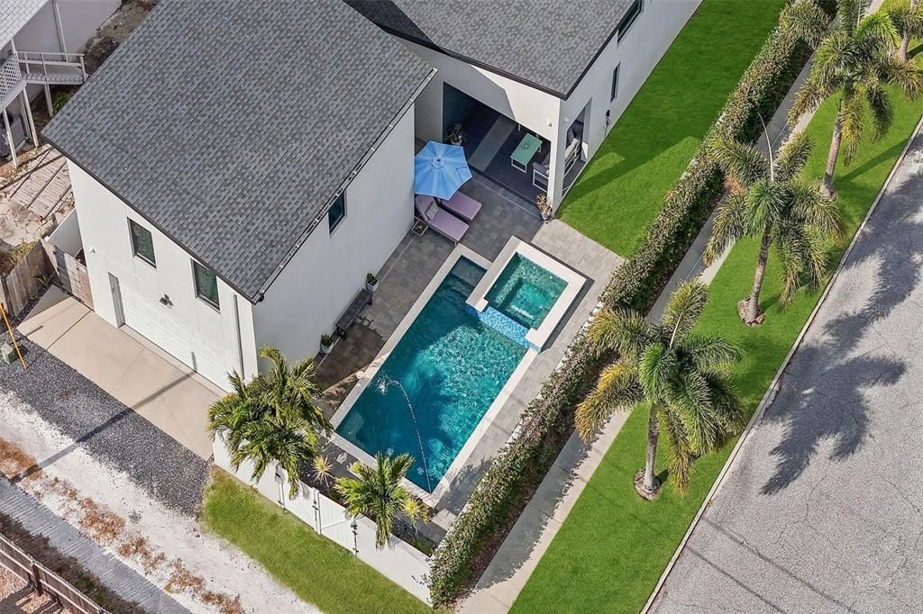 待售: $1,450,000 (4 贝兹, 3 浴室, 2442 平方英尺)