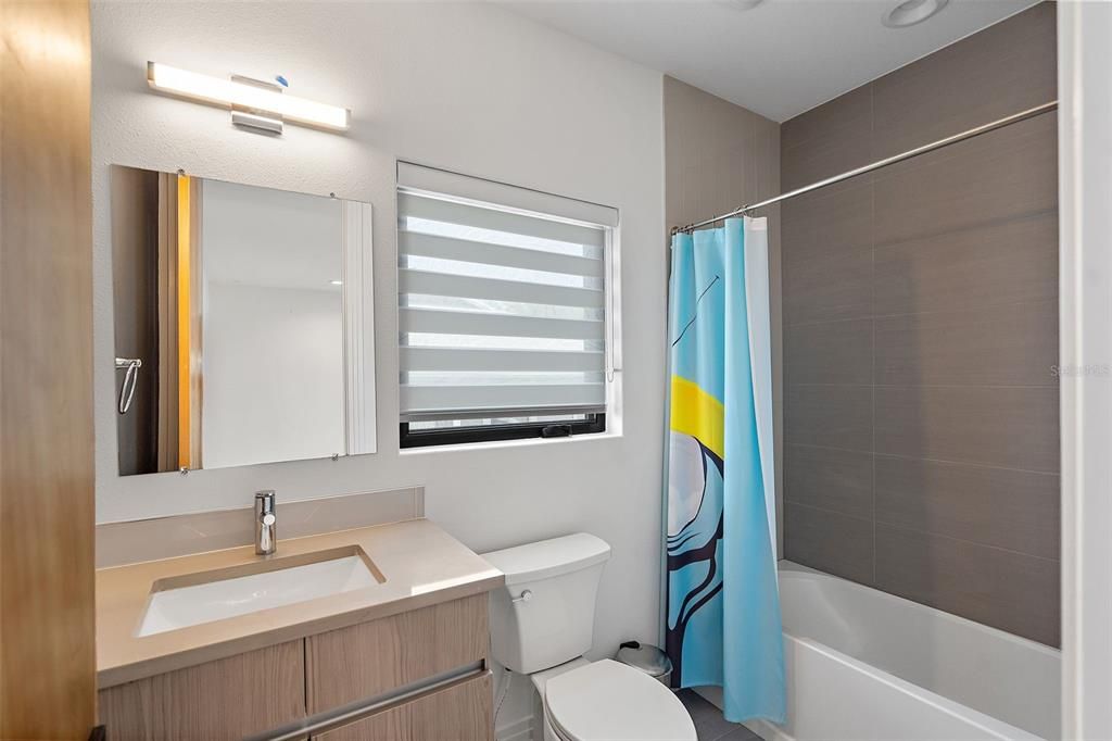 待售: $1,450,000 (4 贝兹, 3 浴室, 2442 平方英尺)