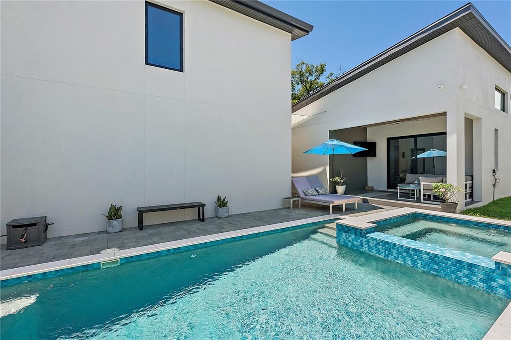 待售: $1,450,000 (4 贝兹, 3 浴室, 2442 平方英尺)