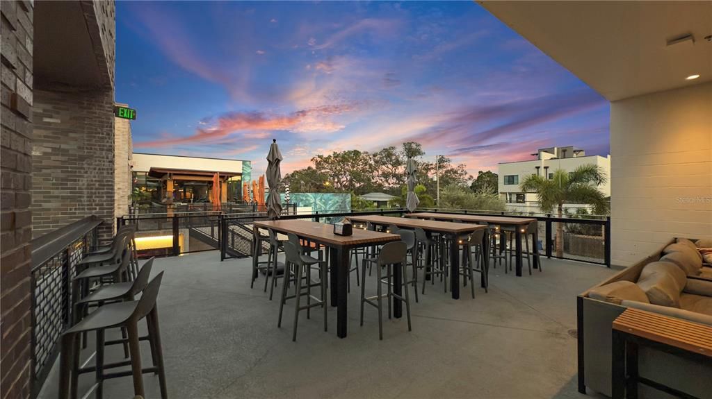 待售: $1,450,000 (4 贝兹, 3 浴室, 2442 平方英尺)