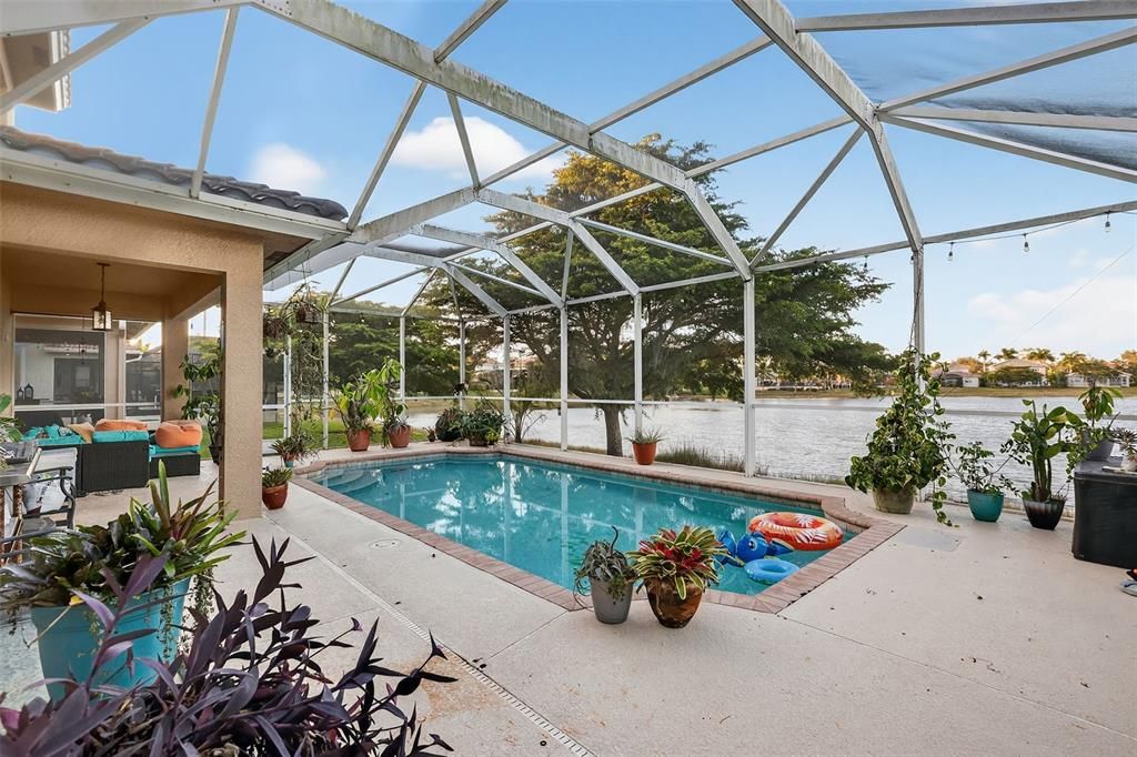 For Sale: $525,000 (3 beds, 3 baths, 2710 Square Feet)