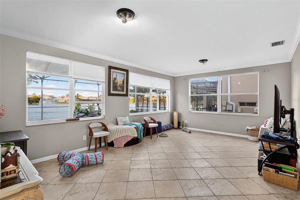 For Sale: $525,000 (3 beds, 3 baths, 2710 Square Feet)