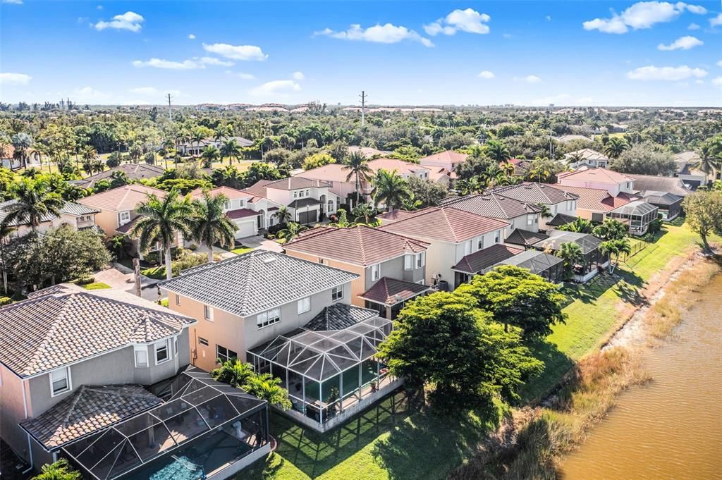 For Sale: $525,000 (3 beds, 3 baths, 2710 Square Feet)