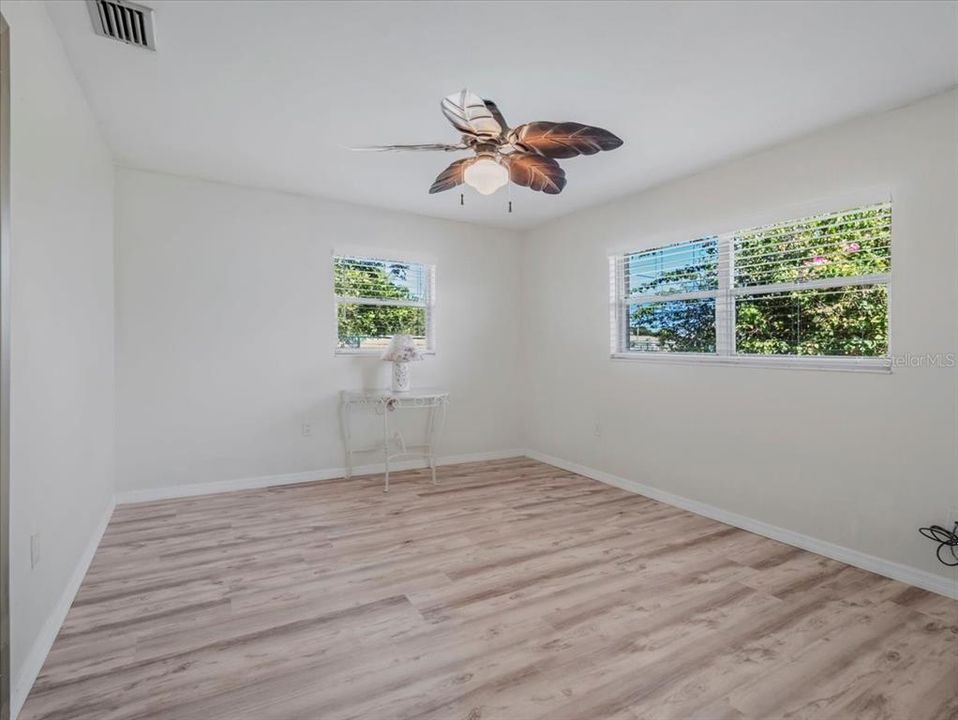 For Sale: $236,000 (3 beds, 2 baths, 1666 Square Feet)