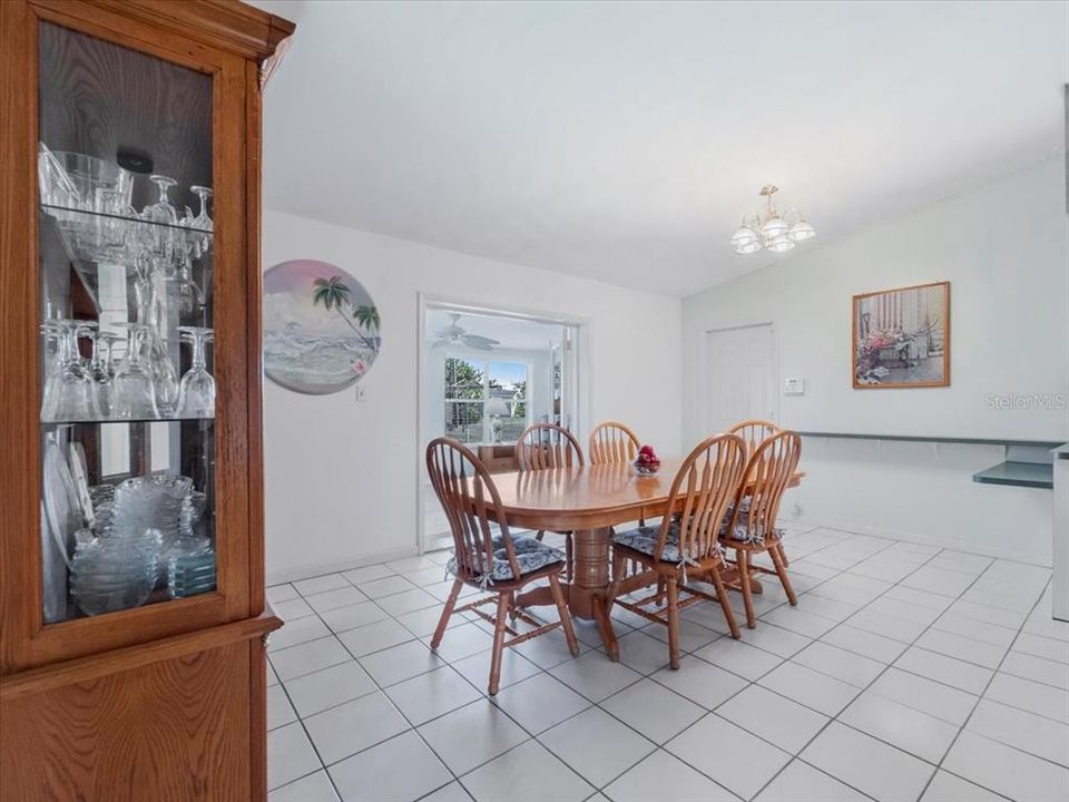 For Sale: $236,000 (3 beds, 2 baths, 1666 Square Feet)