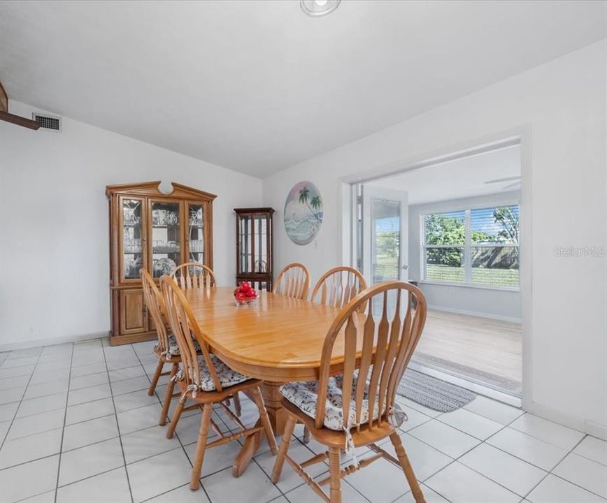 For Sale: $236,000 (3 beds, 2 baths, 1666 Square Feet)