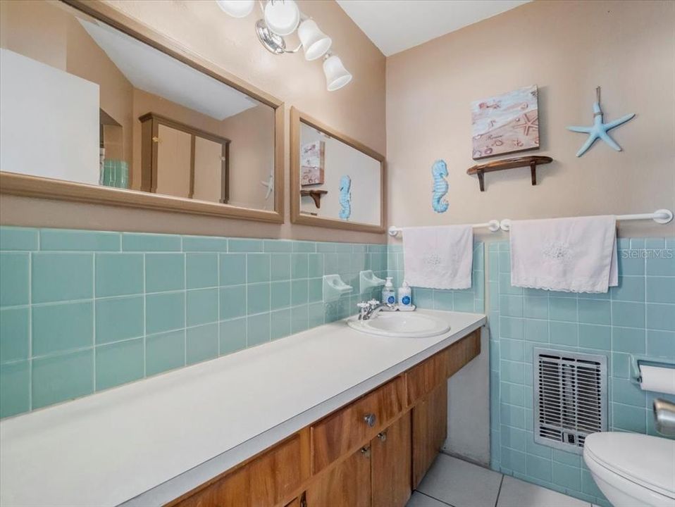 For Sale: $236,000 (3 beds, 2 baths, 1666 Square Feet)